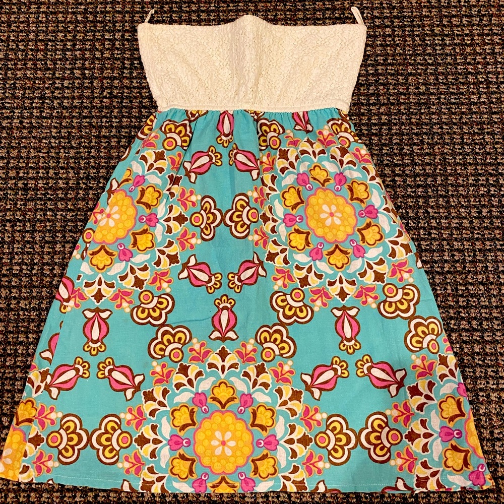Pretty Strapless Dress!